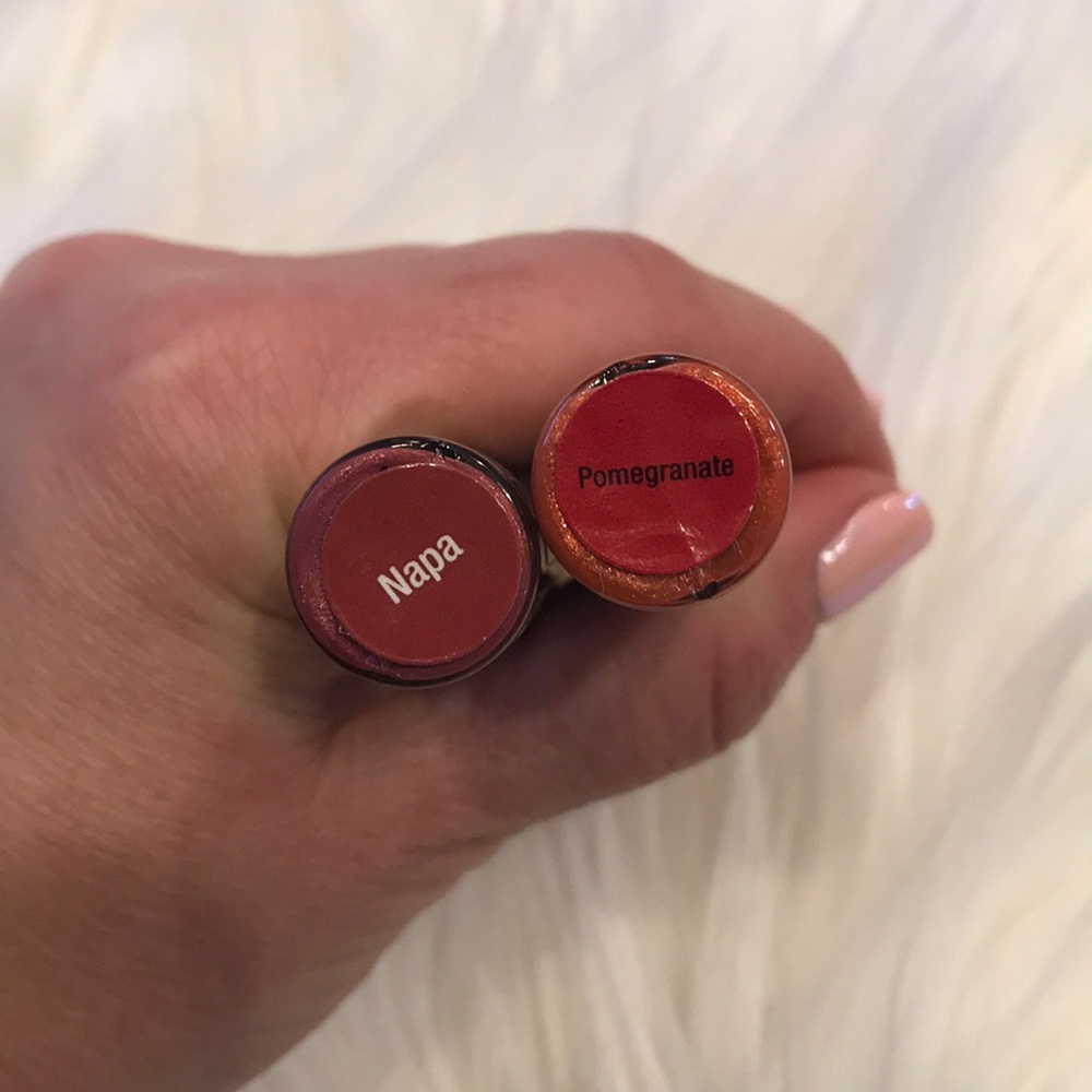 LipSense long-lasting lip color